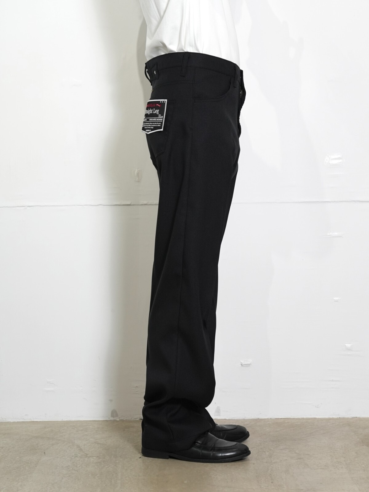 DAIRIKU プレスド ストレート パンツ 29インチ 黒 DAIRIKU プレスド ストレート パンツ 29インチ 黒