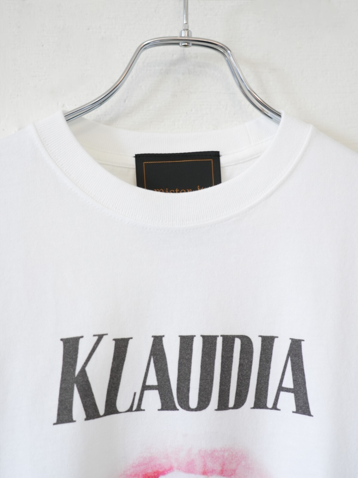 mister it. WOMENS & MENS Klaudia-aft (24SS T-shirt) IMAGE3