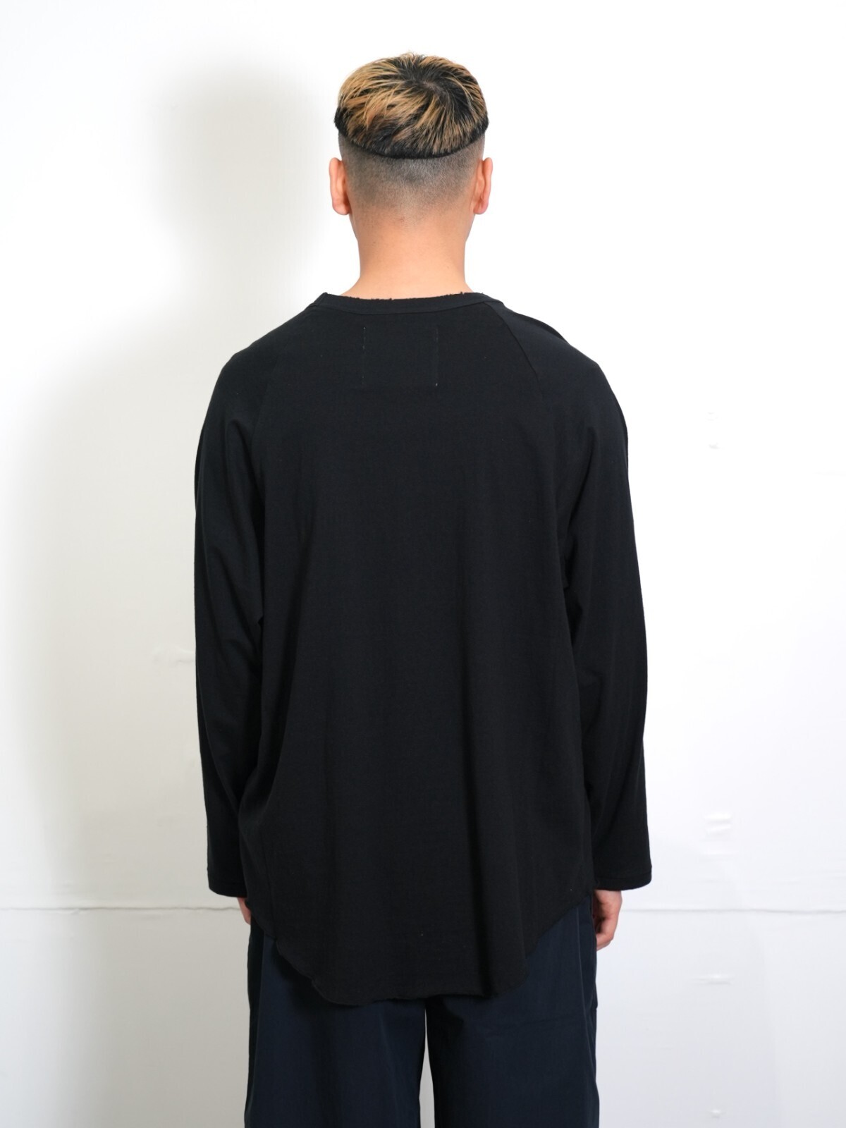 DAIRIKU 남성 "My Favorite Movies" Big Raglan Tee  이미지8