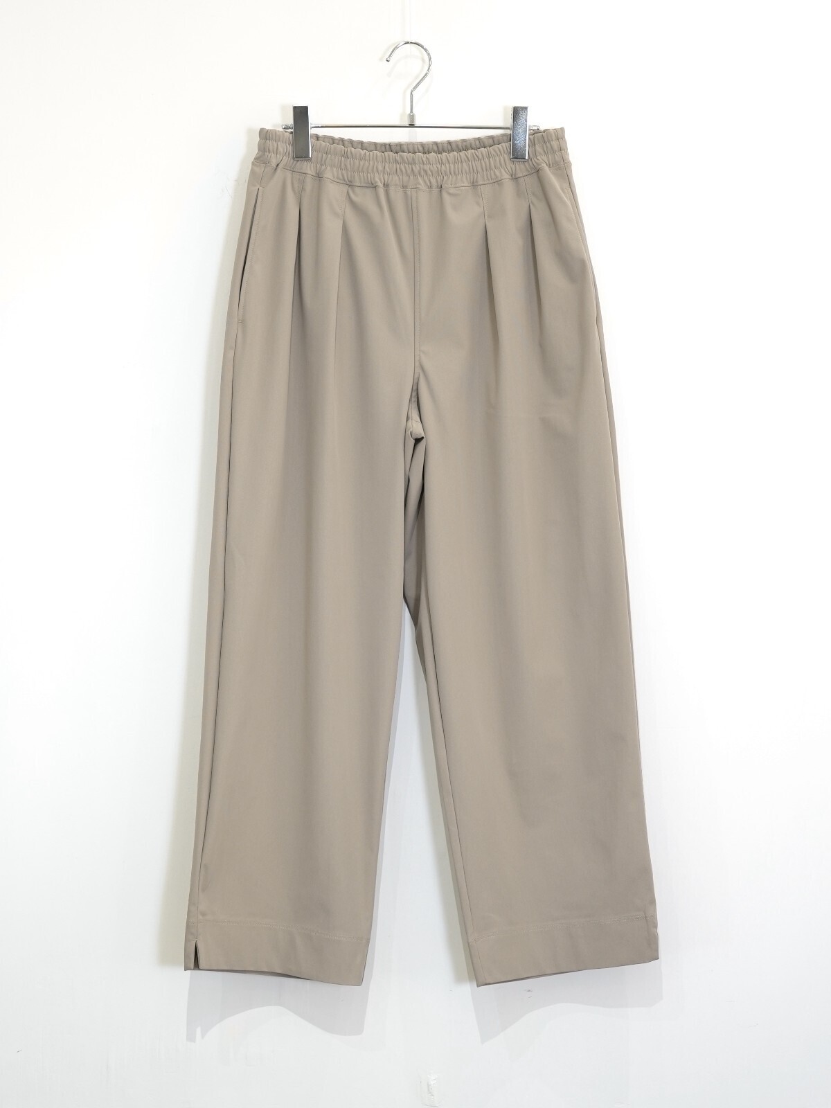 CURLY&Co. 여성 & 남성 SORONA TRICOT WIDE PANTS 이미지15