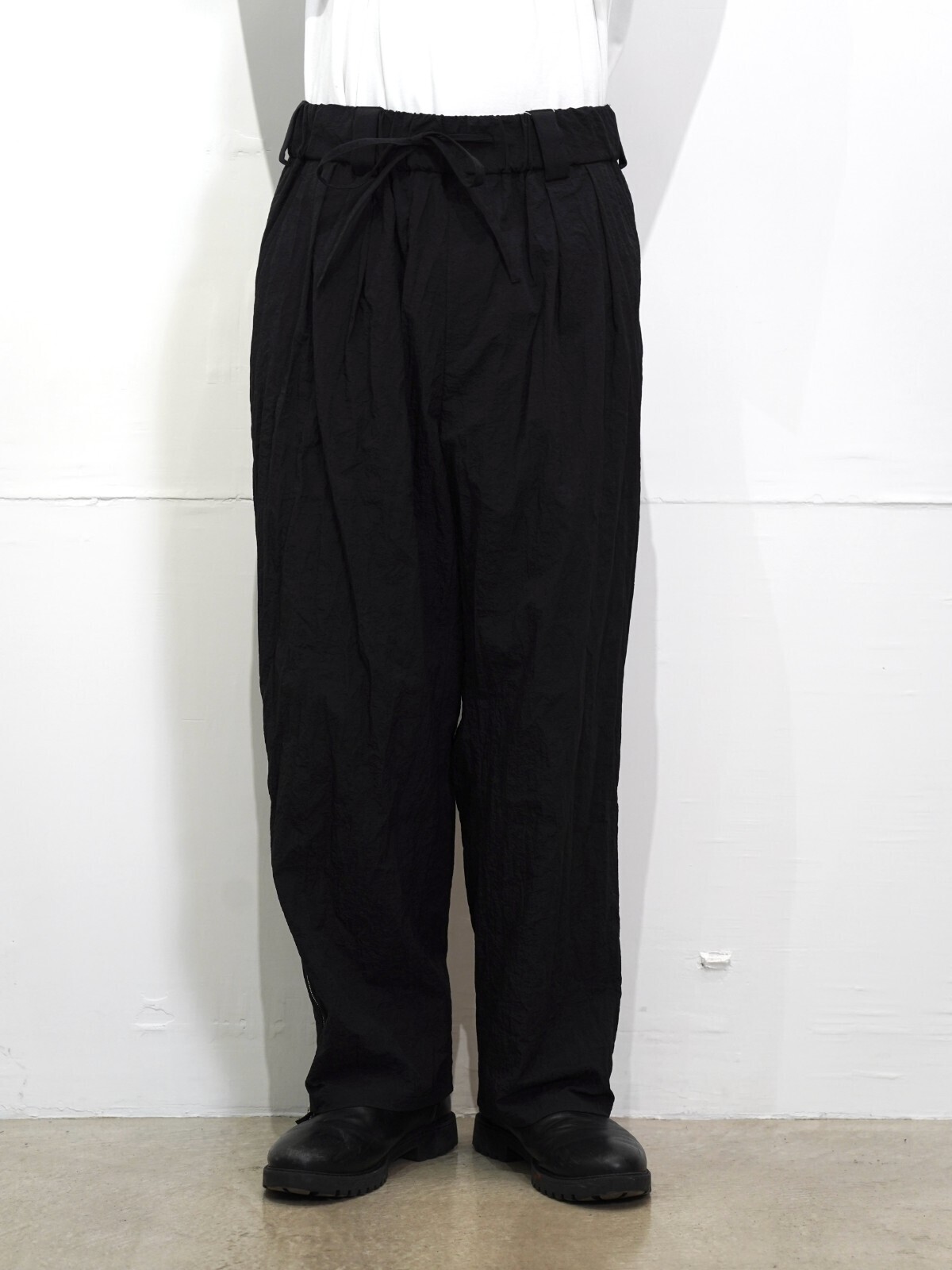 Blanc YM WOMENS & MENS Crispy Nylon Zip Up Pants IMAGE21
