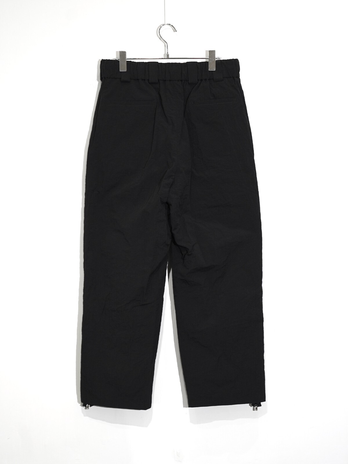 Blanc YM WOMENS & MENS Crispy Nylon Zip Up Pants IMAGE14
