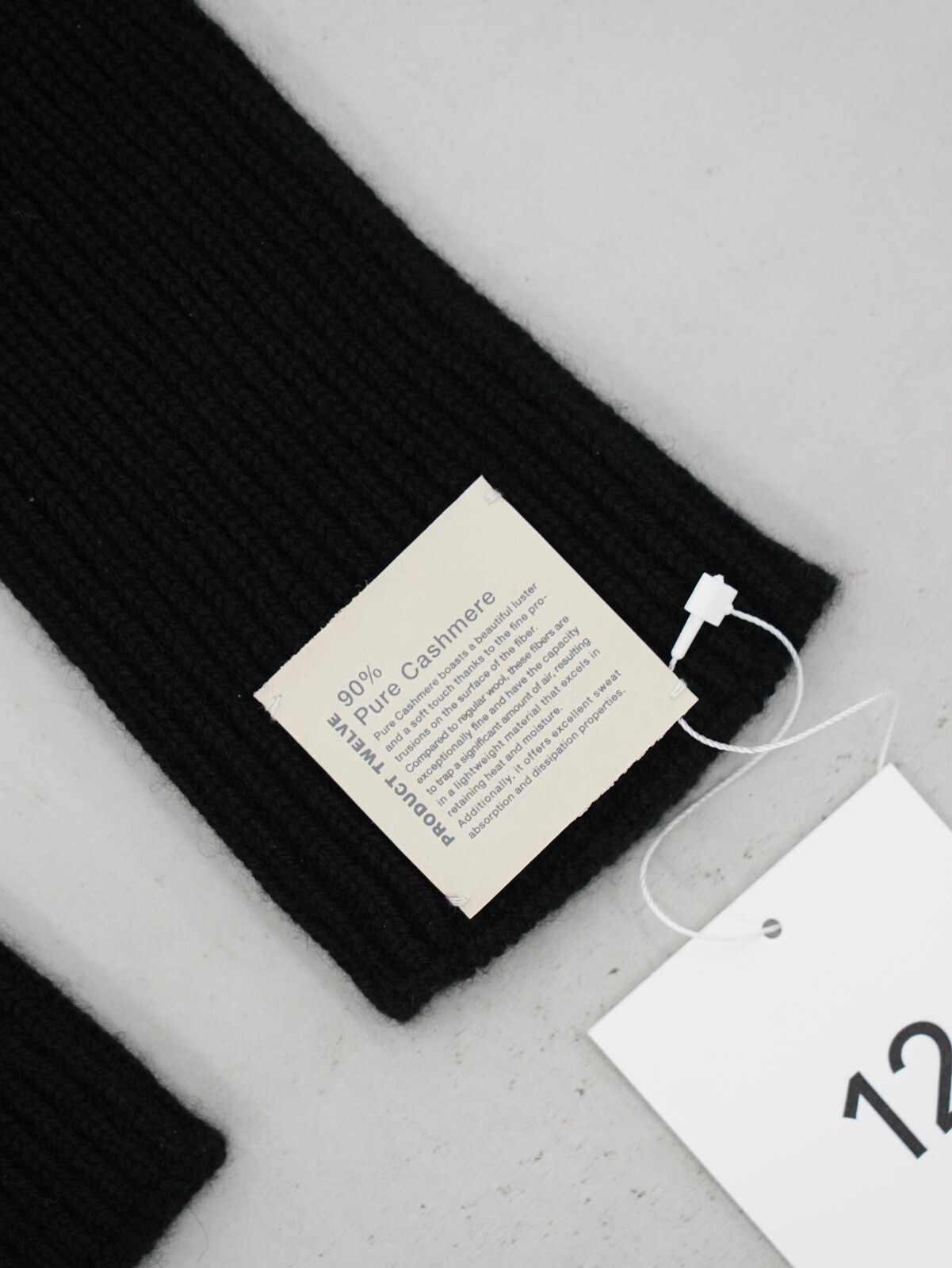 Product Twelve 여성 & 남성 Cashmere Knit Gloves 이미지8