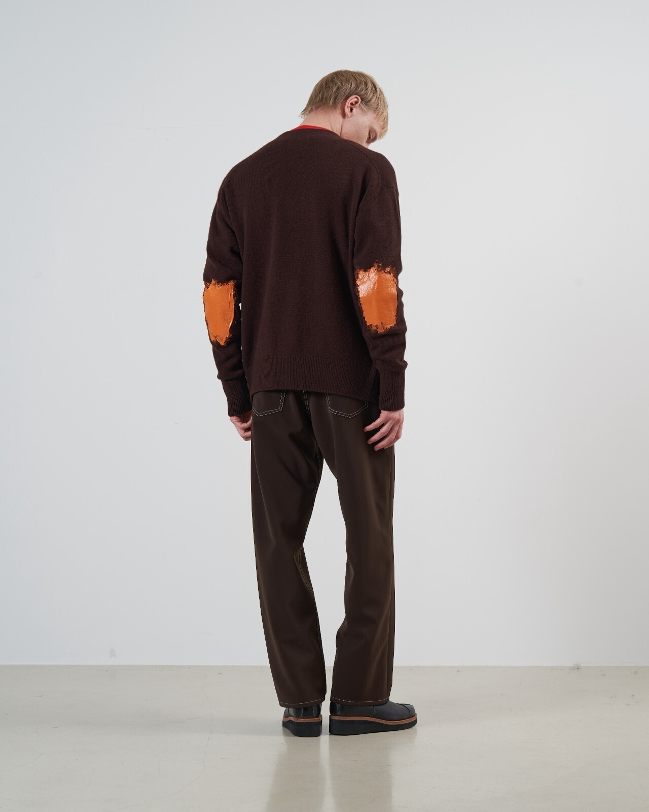 YOKE 남성 PAINTED ELBOW PATCH CARDIGAN 이미지11