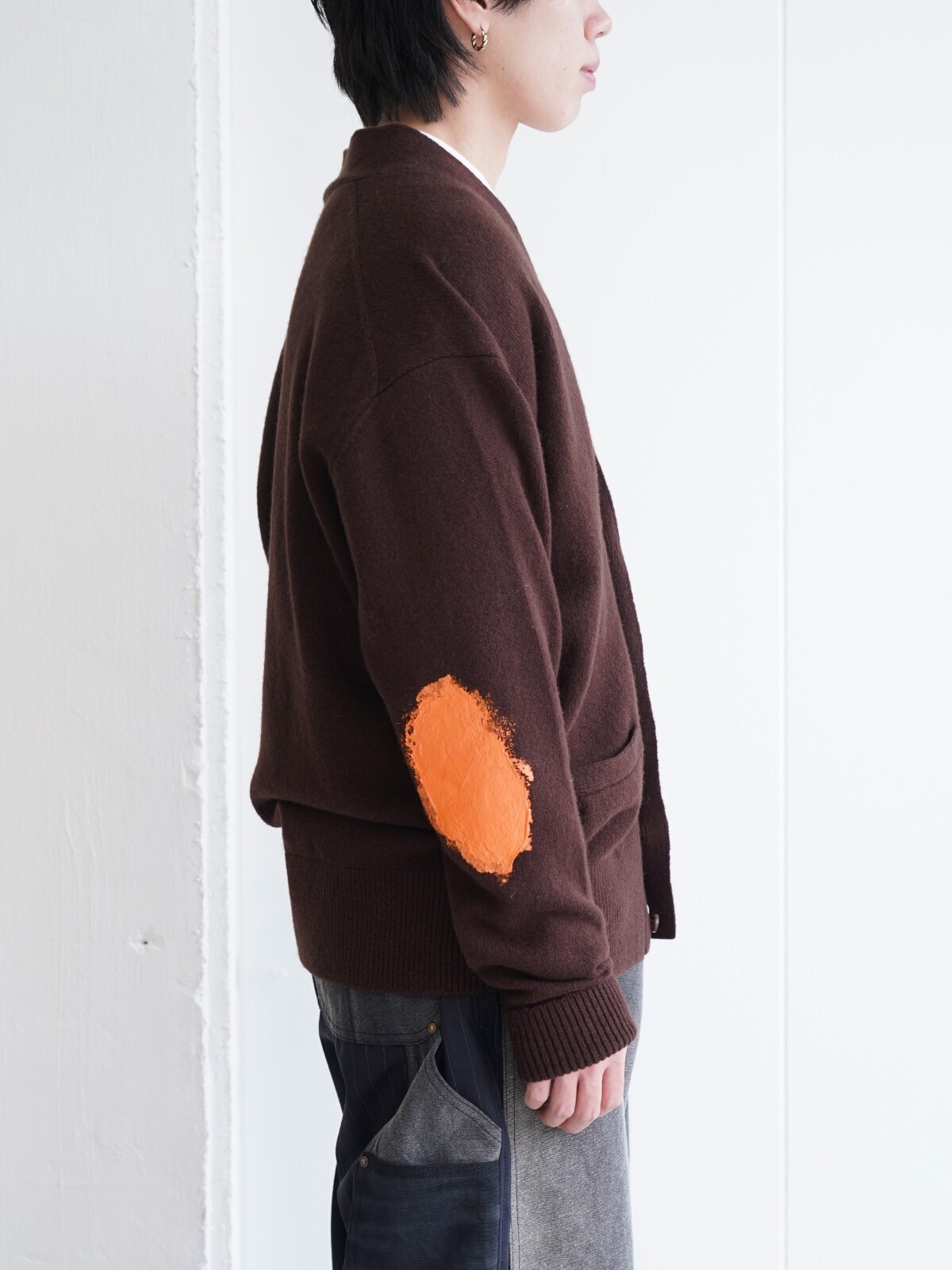 YOKE 남성 PAINTED ELBOW PATCH CARDIGAN 이미지8