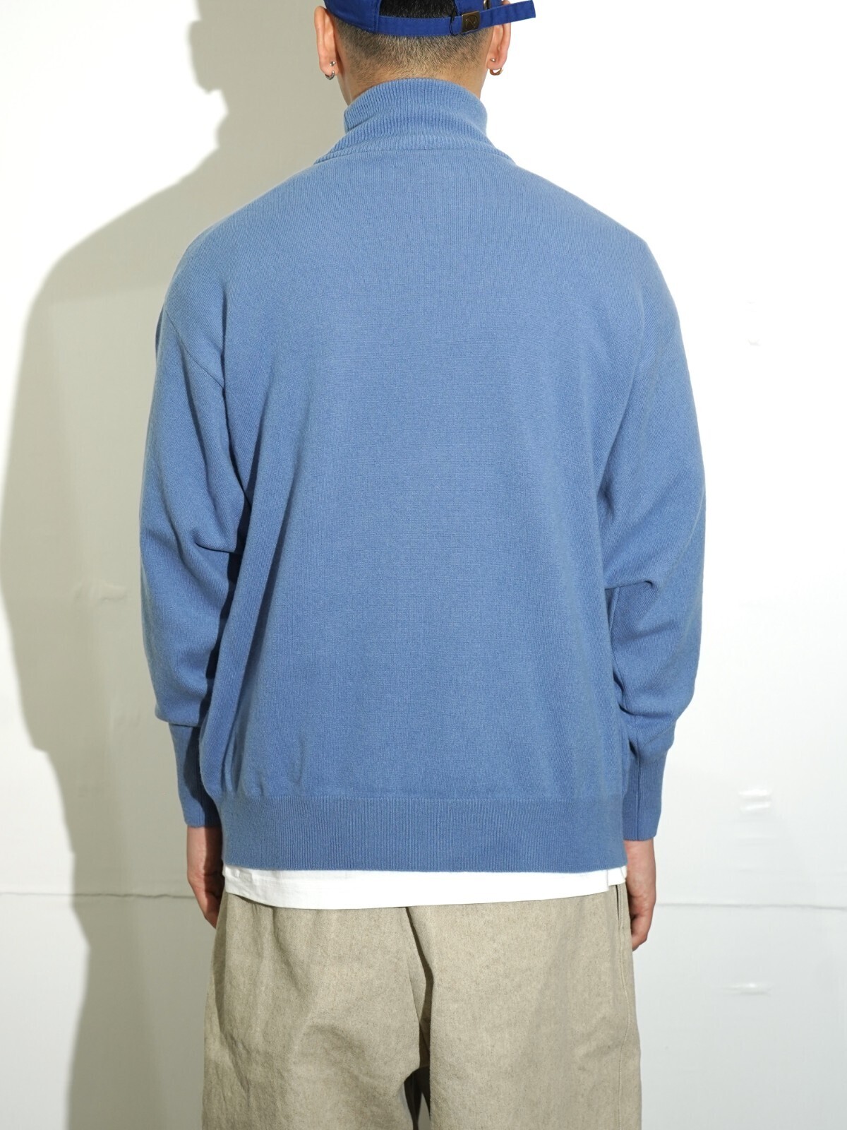 未使用 FUJI フジ WOOL CASHMERE HIGH NECK KNIT J24-WT002-WO ウール カシミア ハイネックニット レディース 日本製 ブルー 3  27109847 楽天市場】【中古】未使用 FUJI フジ WOOL CASHMERE HIGH NECK