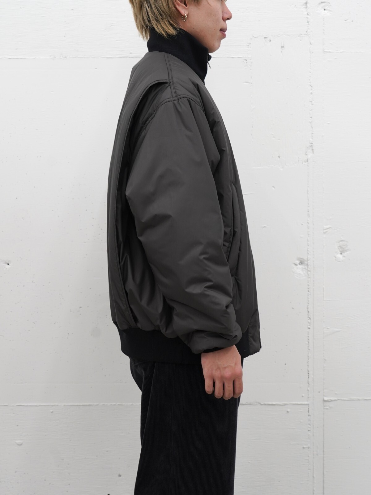 小柄・低身長な男性のためのダンボールニットジャケット
