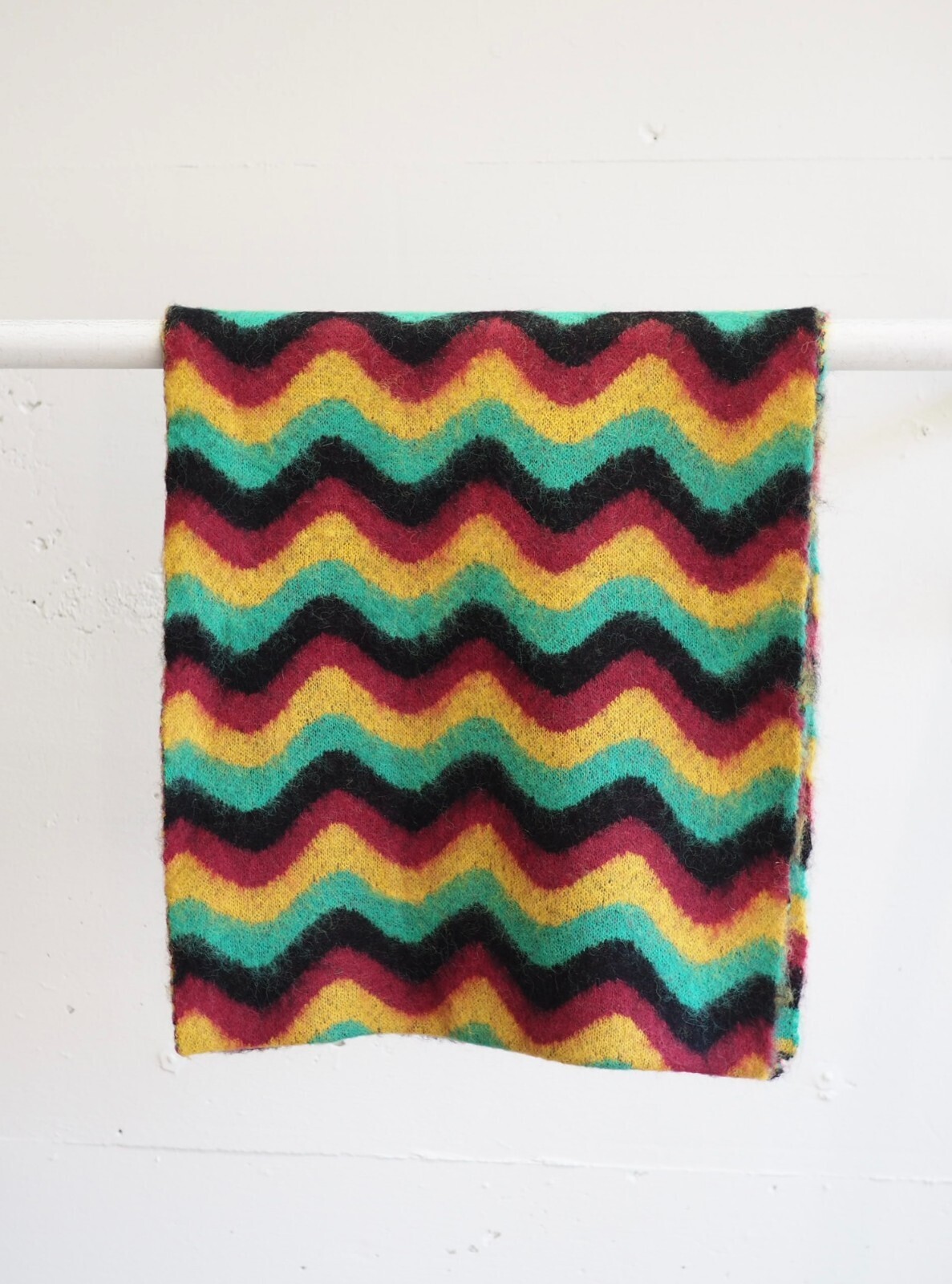 Lamrof WOMENS & MENS Wave Mohair Stole IMAGE8