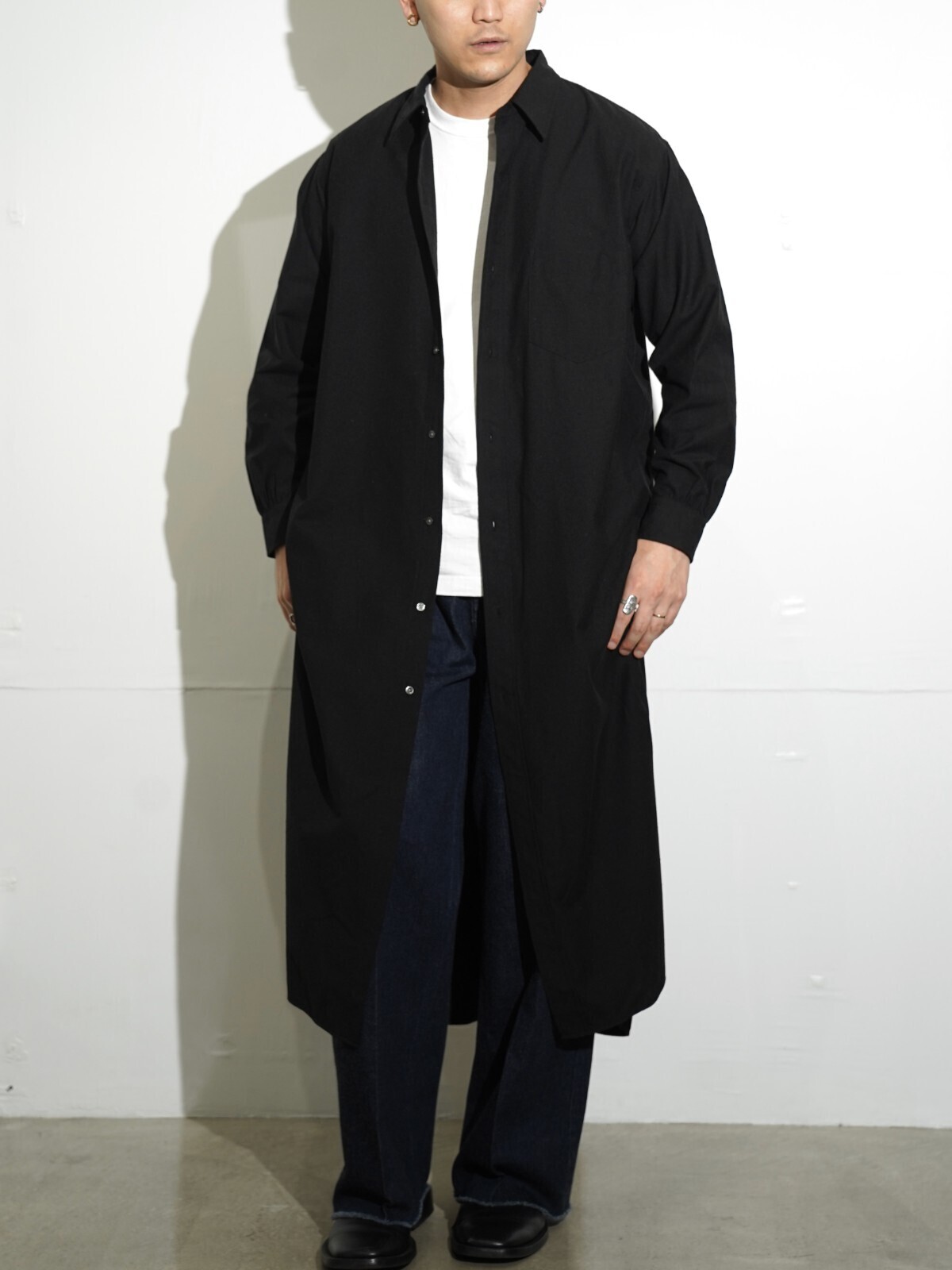 AXIS WOMENS & MENS Maxi Length Shits IMAGE1