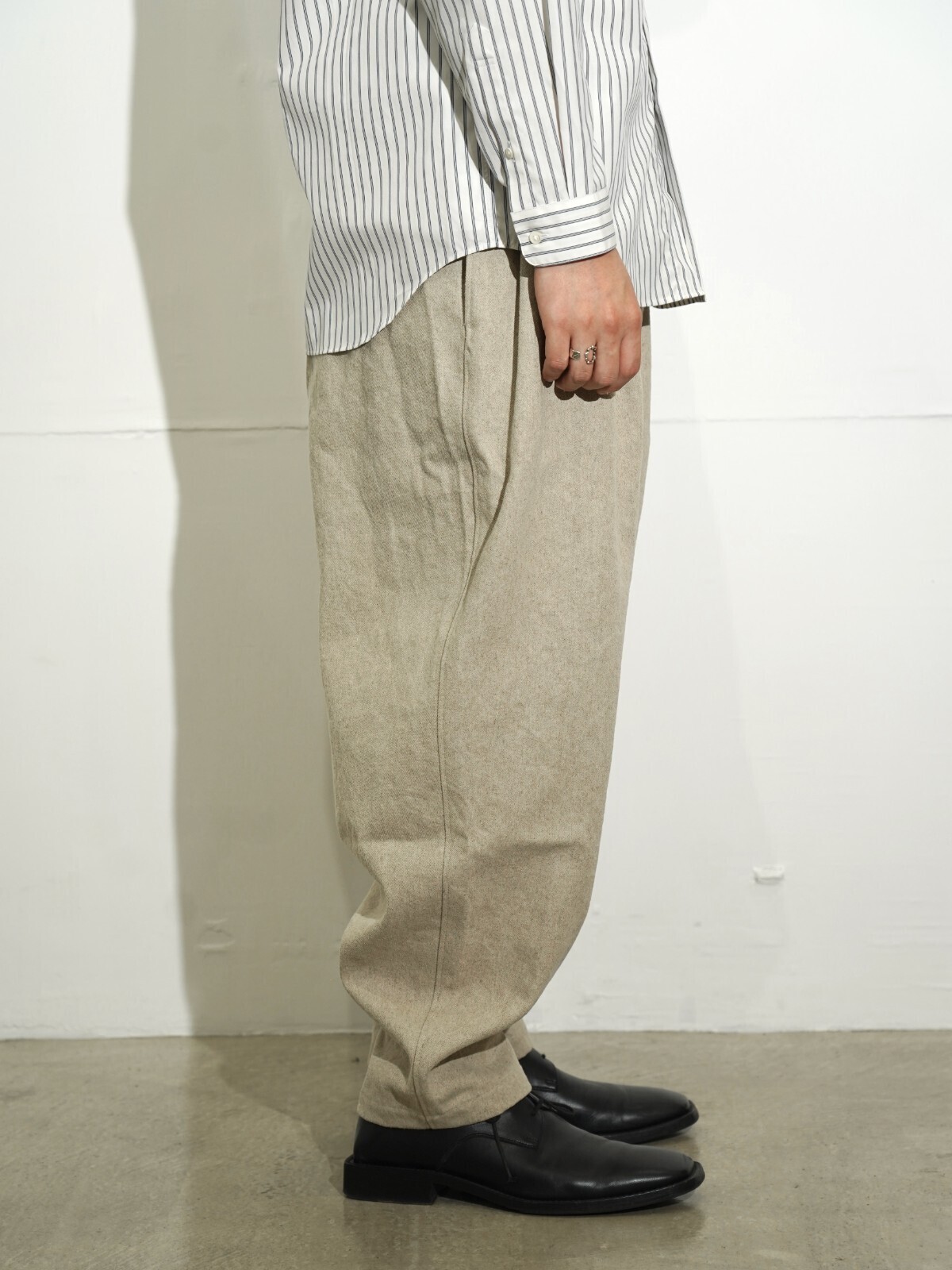 AXIS WOMENS & MENS 3 Tucks Tapered Pants IMAGE7