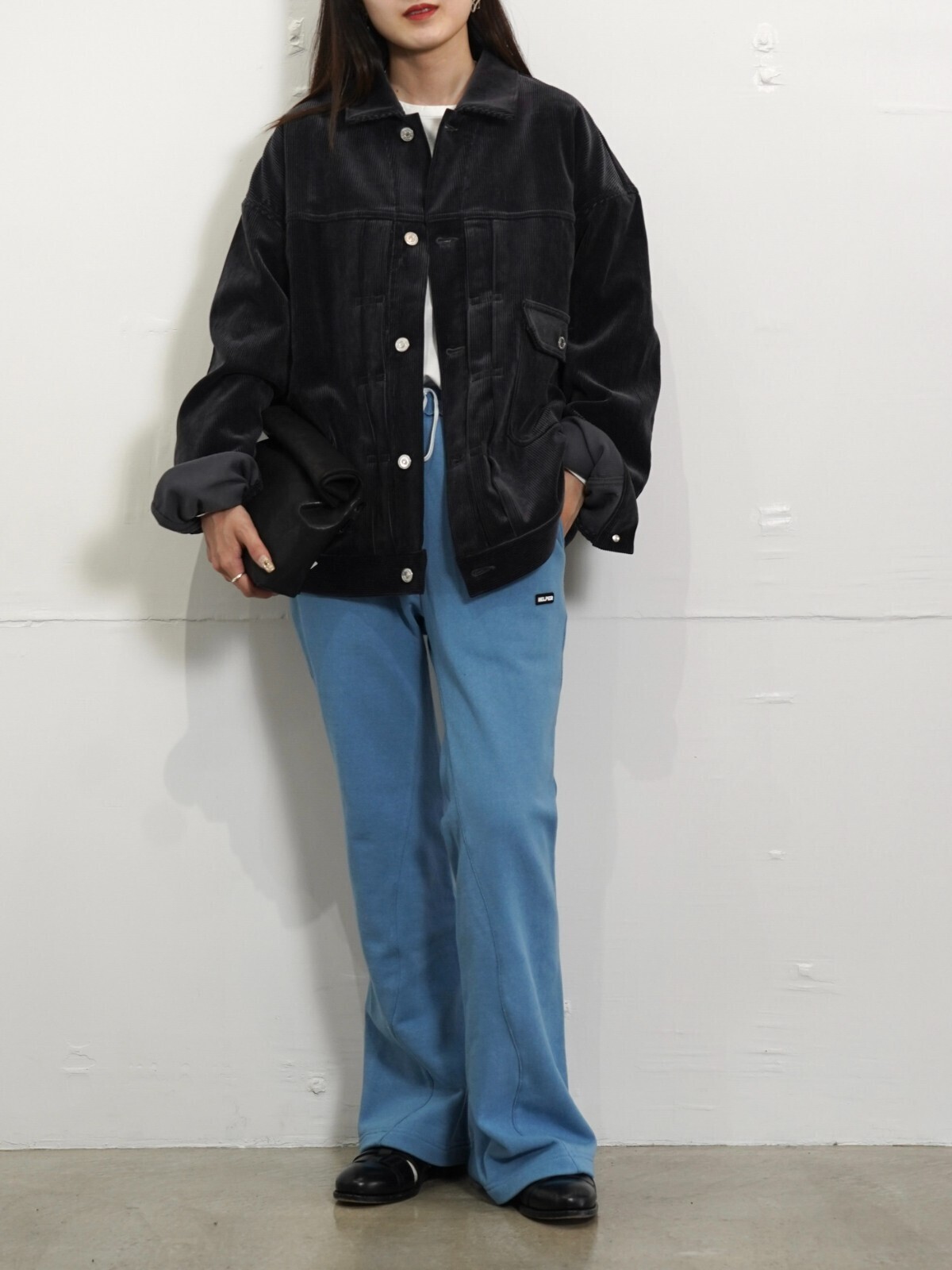 SEVEN BY SEVEN、CURLY&Co.、BELPER、Jalan Sriwijaya 여성 OUTFIT ｜Photo 2