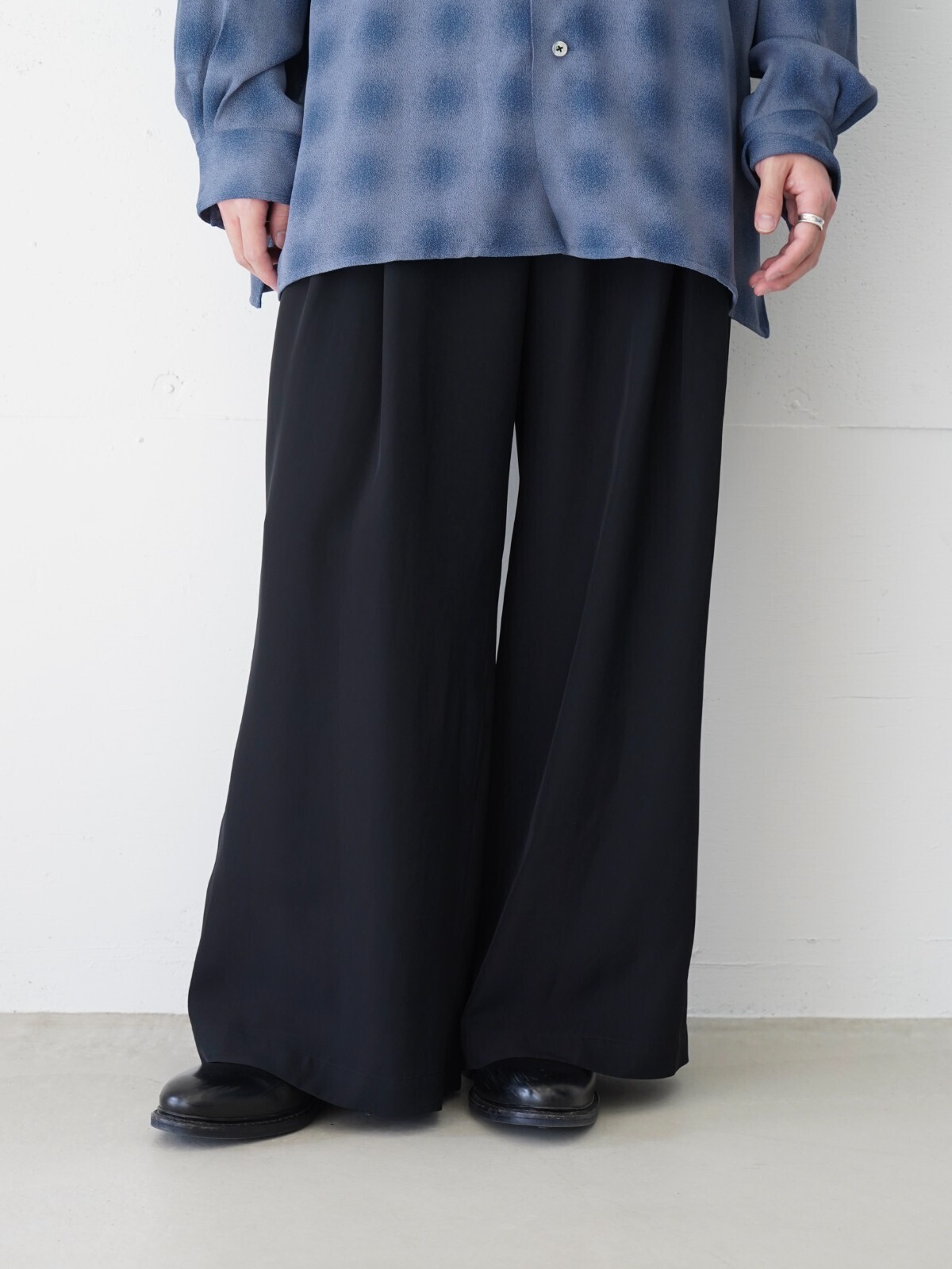 YOKE、ANTHEM A、Jalan Sriwijaya MENS OUTFIT ｜Photo 3