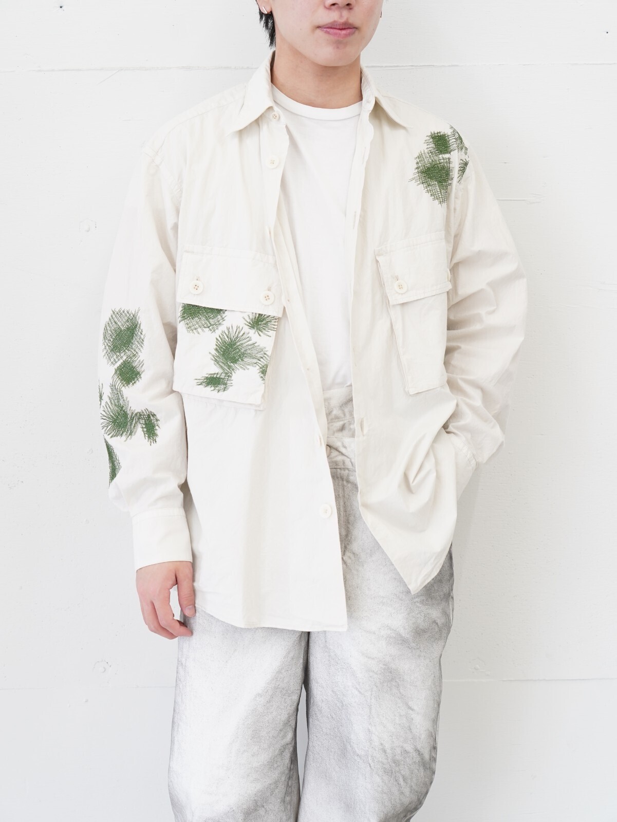 YOKE、Jalan Sriwijaya、OPEN SESAME CLUB、IRENISA 남성 OUTFIT ｜Photo 2