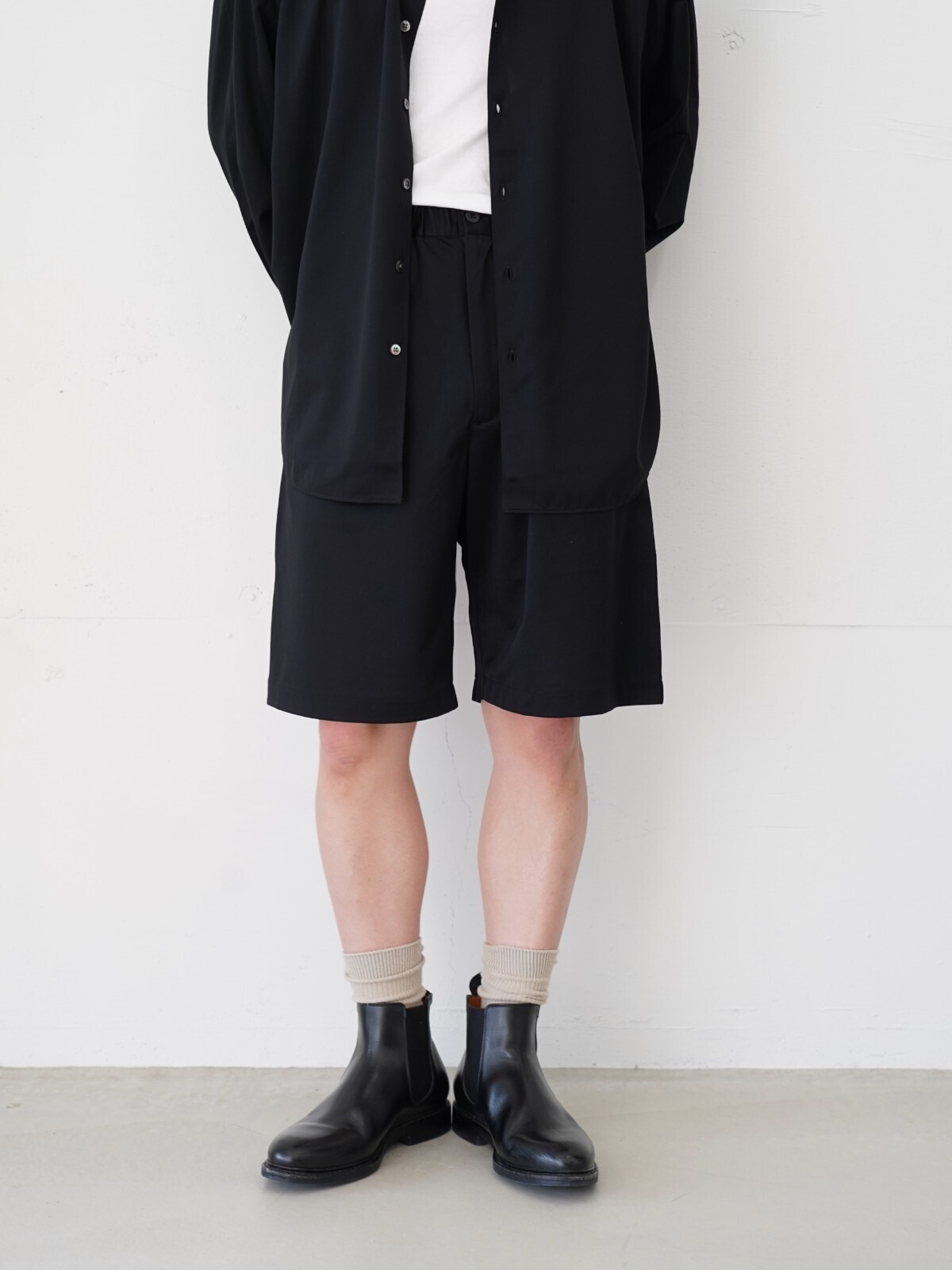 カネマサフィル(KANEMASA PHIL.)、ジャランスリウァヤ(Jalan Sriwijaya)のメンズコーディネート｜写真3