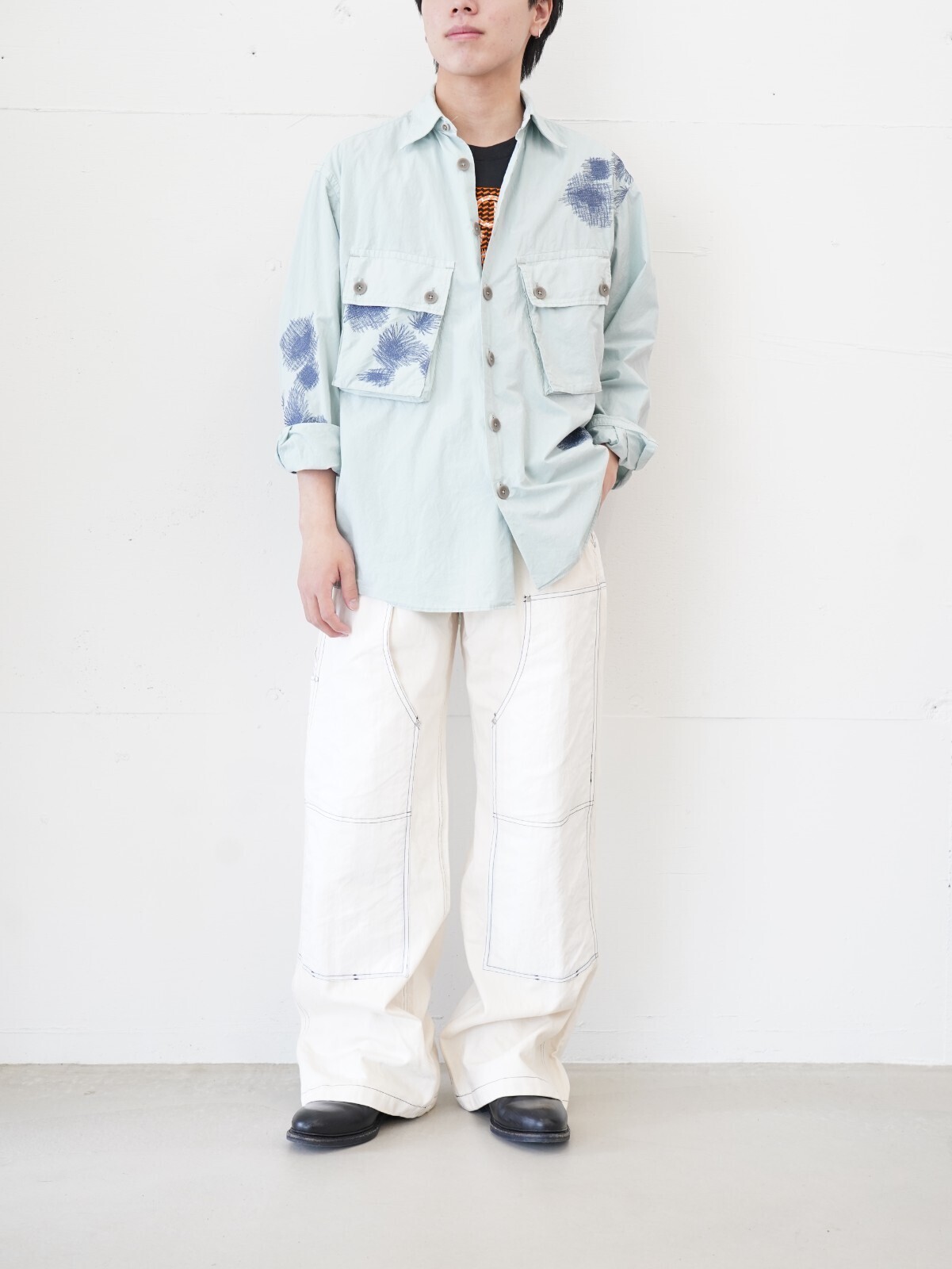 ヨーク(YOKE)、セブンバイセブン(SEVEN BY SEVEN)、ニューレーベル(NULABEL)、ジャランスリウァヤ(Jalan Sriwijaya)のメンズコーディネート｜写真4