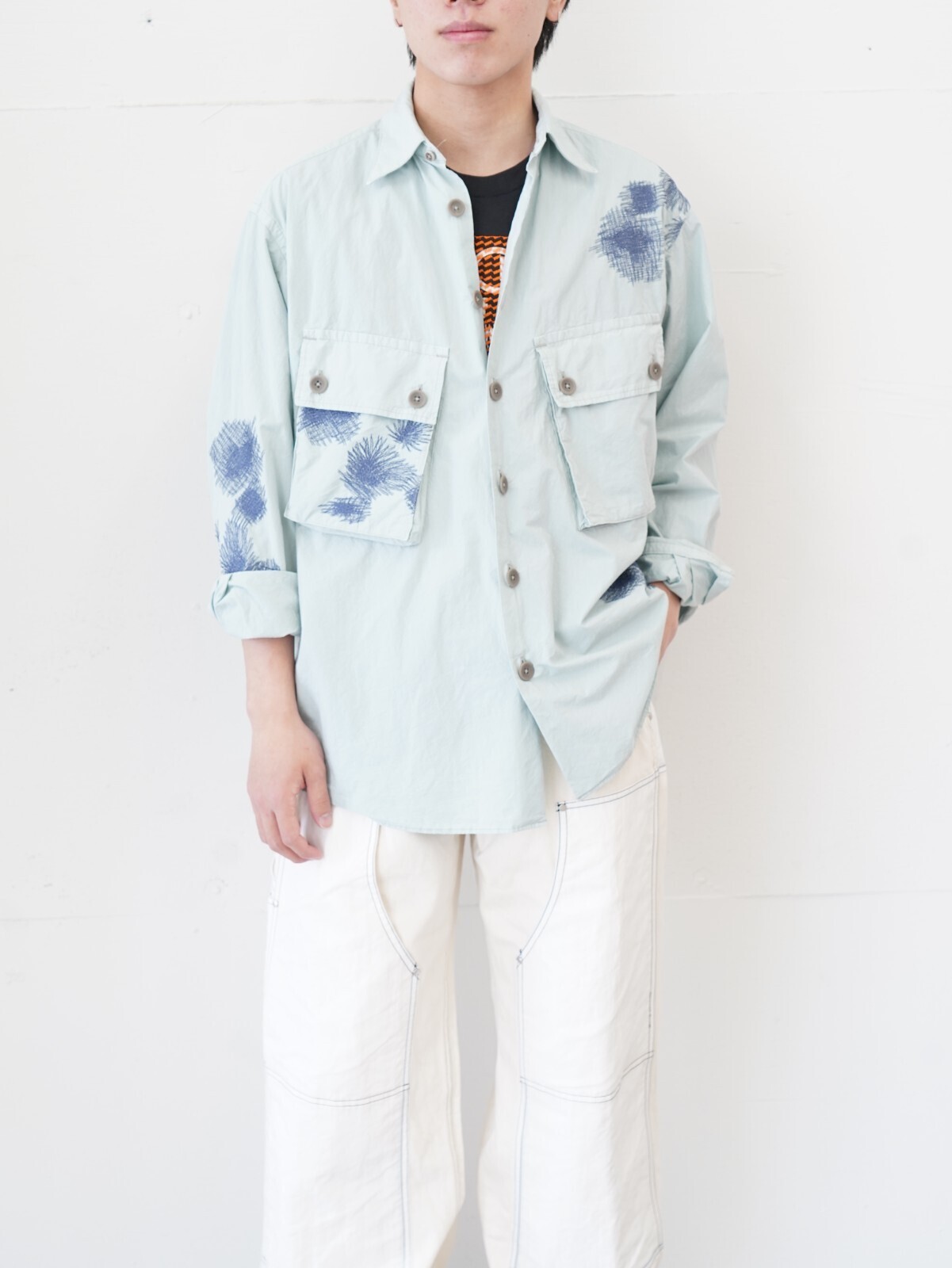 ヨーク(YOKE)、セブンバイセブン(SEVEN BY SEVEN)、ニューレーベル(NULABEL)、ジャランスリウァヤ(Jalan Sriwijaya)のメンズコーディネート｜写真2