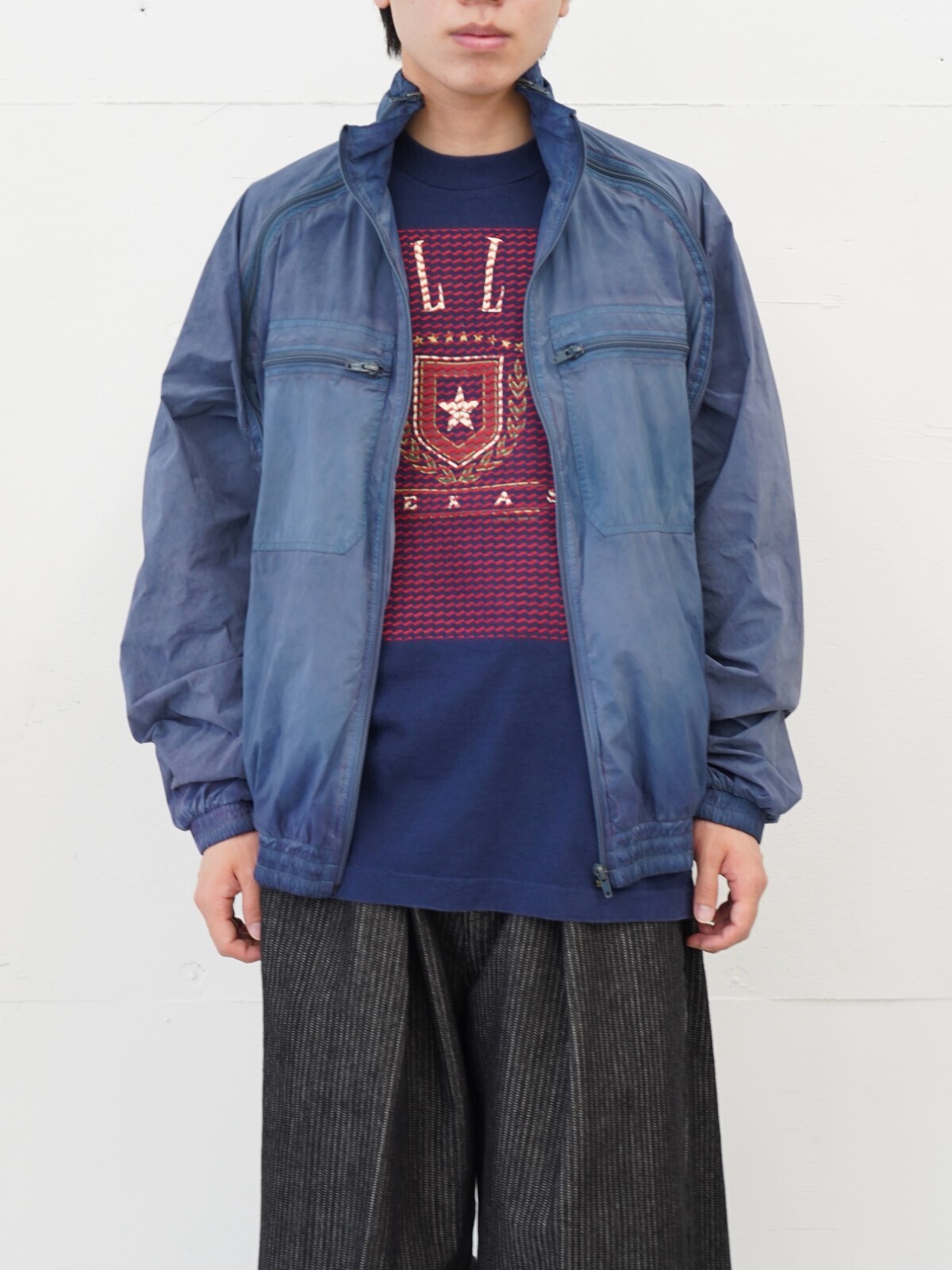 ダイリク(DAIRIKU)、サバイ(saby)、セブンバイセブン(SEVEN BY SEVEN)、ジャランスリウァヤ(Jalan Sriwijaya)のメンズコーディネート｜写真3