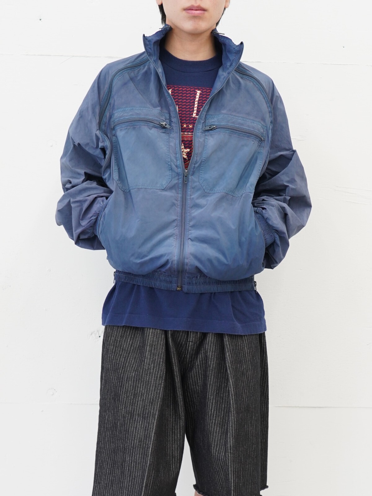 ダイリク(DAIRIKU)、サバイ(saby)、セブンバイセブン(SEVEN BY SEVEN)、ジャランスリウァヤ(Jalan Sriwijaya)のメンズコーディネート｜写真2