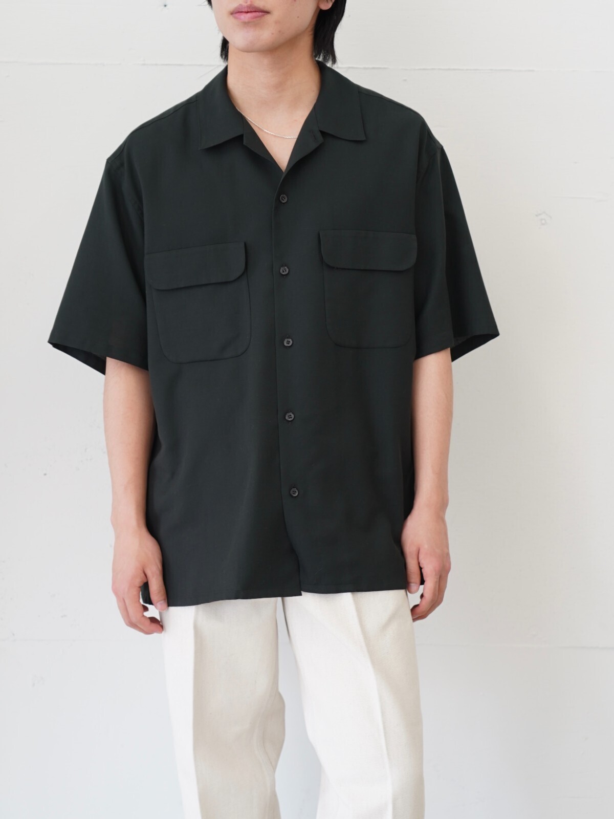 セブンバイセブン(SEVEN BY SEVEN)、サルト(SARTO)、ジャランスリウァヤ(Jalan Sriwijaya)のメンズコーディネート｜写真3