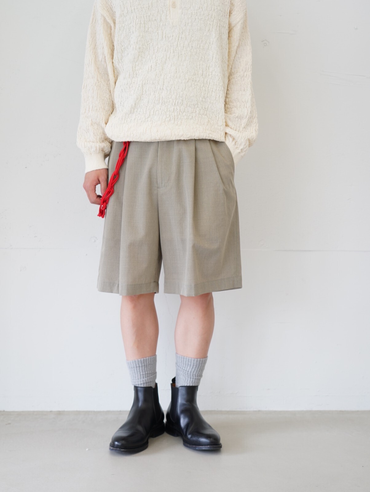 ブラン ワイエム(Blanc YM)、イレニサ(IRENISA)、ニューレーベル(NULABEL)のメンズコーディネート｜写真3