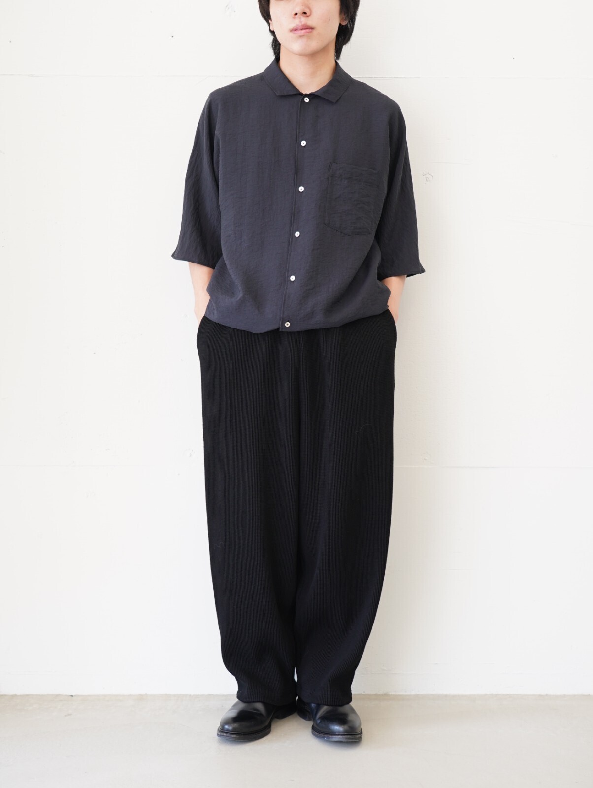 AXIS、WONDER ROOM、Jalan Sriwijaya 남성 OUTFIT ｜Photo 1