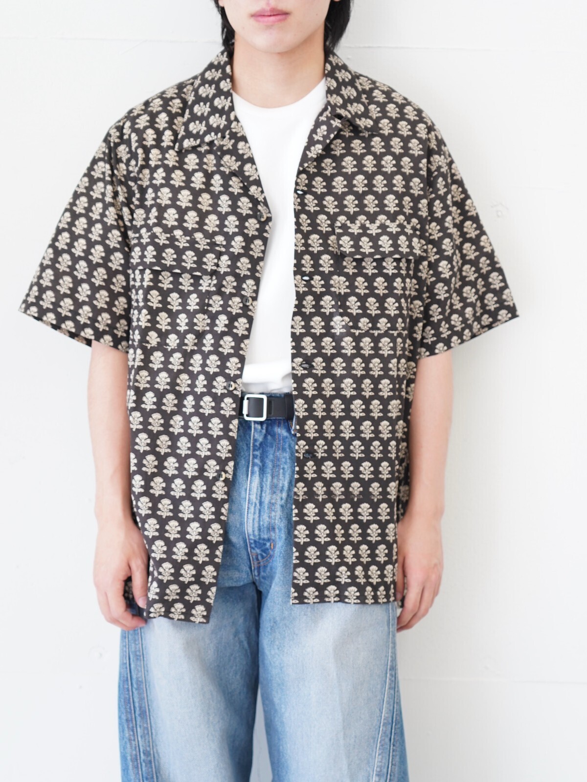 saby、NVRFRGT、IRENISA、Jalan Sriwijaya 男士 OUTFIT ｜Photo 2