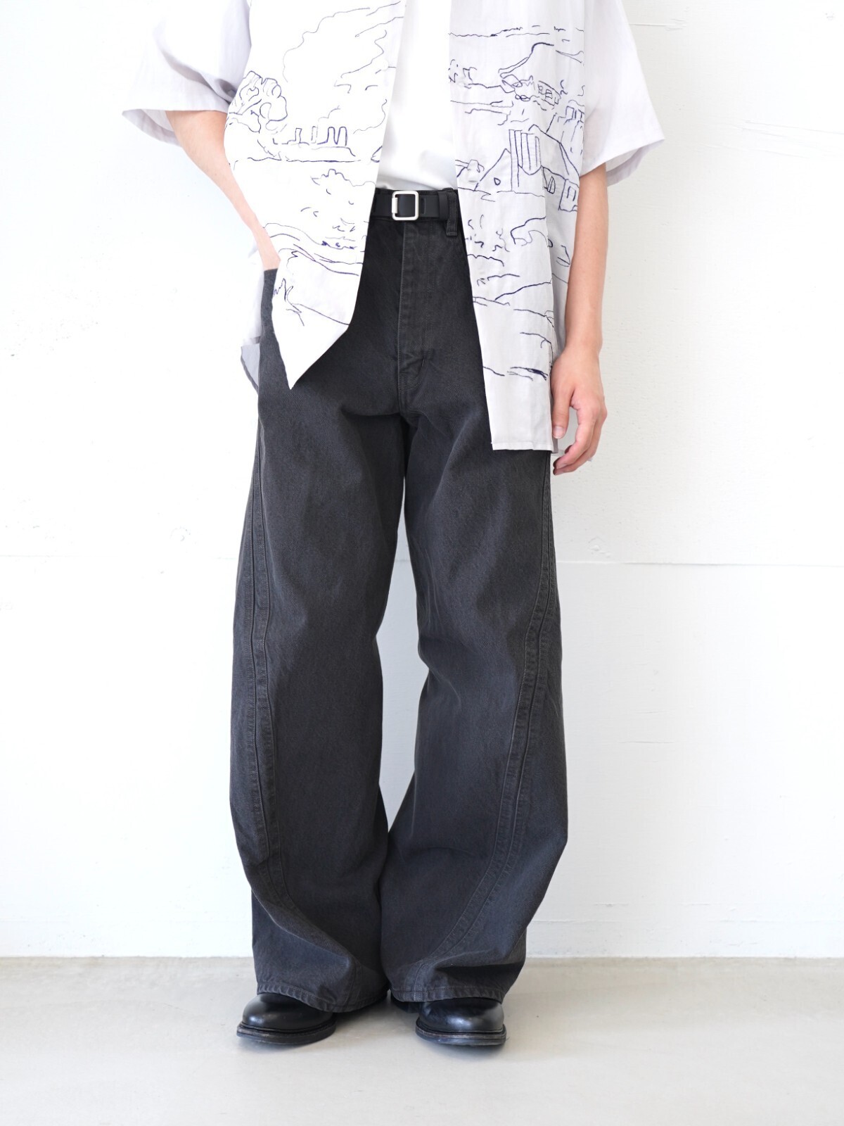 IRENISA、NVRFRGT、YOKE、Jalan Sriwijaya 男士 OUTFIT ｜Photo 3