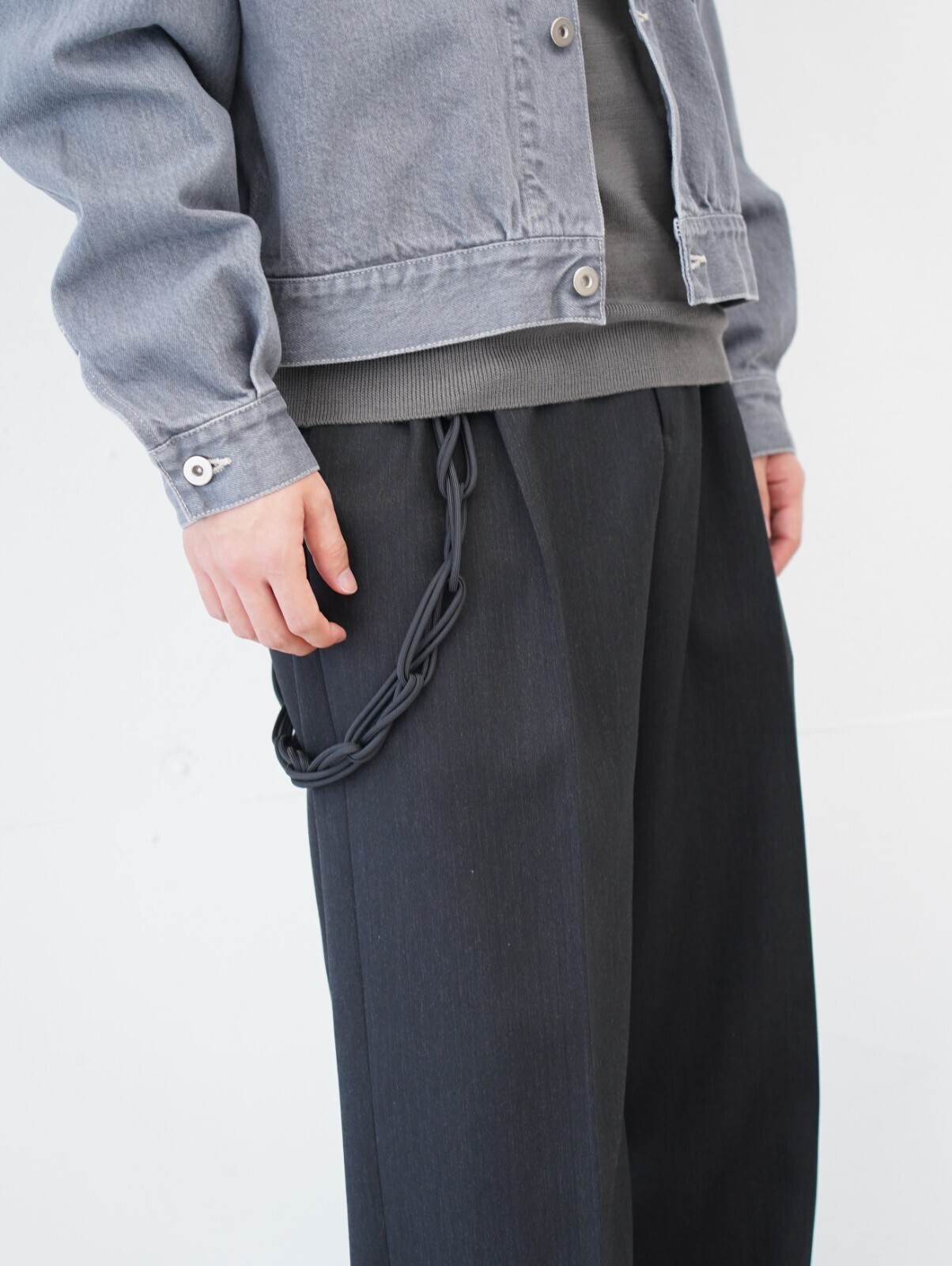 IRENISA、Product Twelve、NULABEL、Jalan Sriwijaya 男士 OUTFIT ｜Photo 4