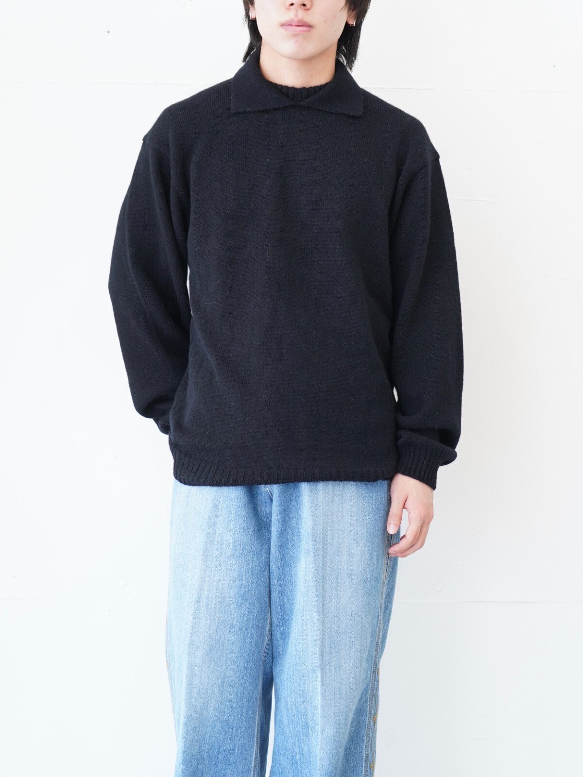 サルト(SARTO)、ブラン ワイエム(Blanc YM)、ジャランスリウァヤ(Jalan Sriwijaya)のメンズコーディネート｜写真2