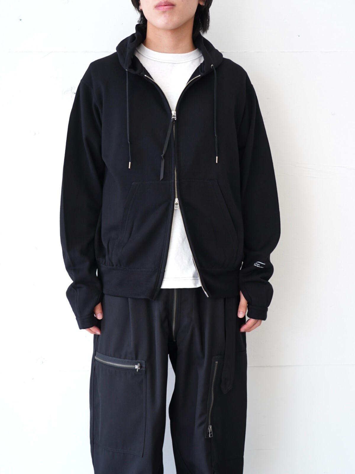 プロダクトトゥエルブ(Product Twelve)、ジャランスリウァヤ(Jalan Sriwijaya)、コッキ(KHOKI)のメンズコーディネート｜写真2