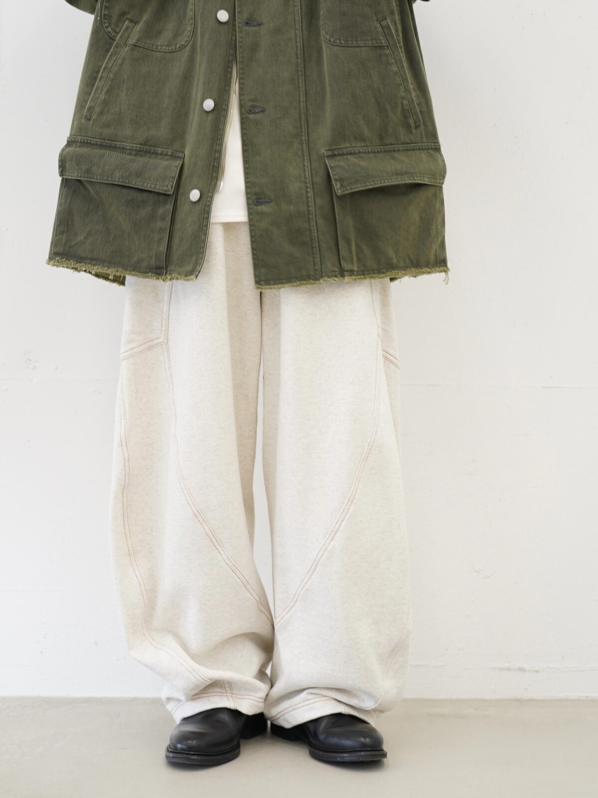 YOKE、KHOKI、Jalan Sriwijaya 男士 OUTFIT ｜Photo 3